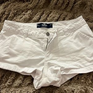 Cute white shorts